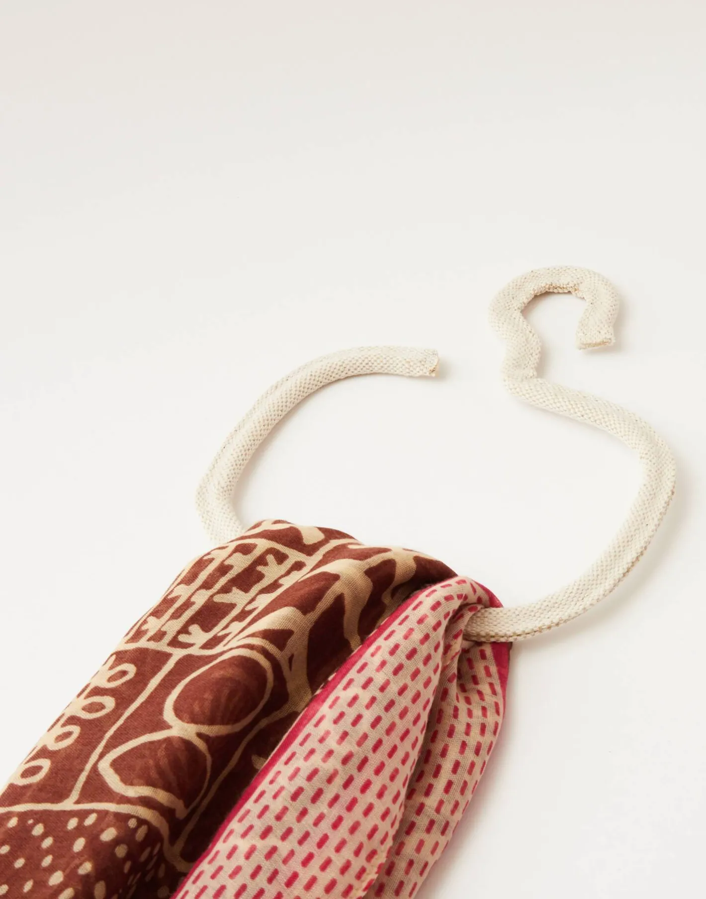 Natura Selection Fulares Y Pañuelos|Textil^Percha Para Pañuelos